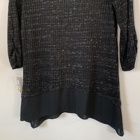AB Studio NWT Textured Knit Flounce Hemline Women’s Size M Black White Top - Picture 13 of 16